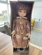 Hanah Sammlerstück Porzellan Puppe Natalie 16 cm groß