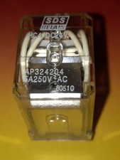 1 x Kammrelais SDS Relais HC4-DC24Volt 5Amp.250 Volt AC 4xum AP324204 NOS