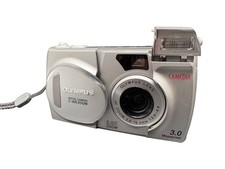 Olympus Camedia Zoom Digital Camera  2.8x Opt Zoom Händler Geprüft