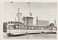 AK Halle Neustadt , Rennbahnkreutz, Straßenbahn, Punkthochhaus im Bau 1982