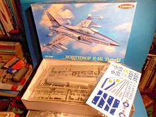 KANGNAM/Korea 1/32 #12000:"NORTHROP F-5E TIGER".......top