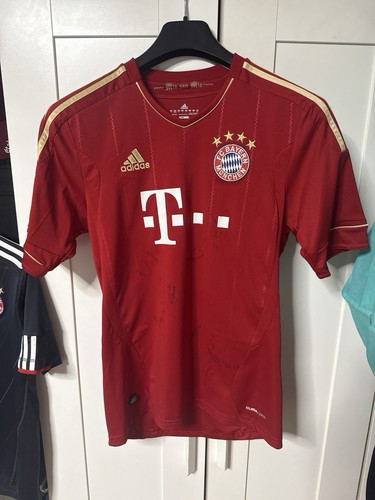 Zwei bayern trikot ribéry - zwei,