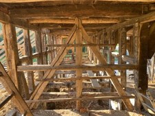 Fachwerk - Raumteiler - aus uralten dekorativen Eichenbalken !