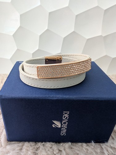 Swarovski leder armband - ⭐️swarovski, leder-armband