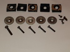 Befestigung (Chassis + Unterbodenplatte) aus Loewe Opta Venus-Stereo 6786W