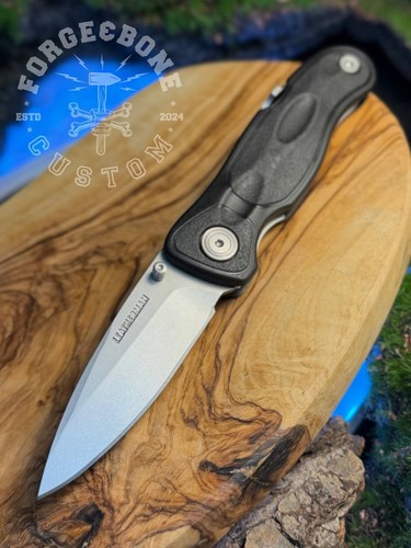 Leatherman e300 pocket knife - leatherman,