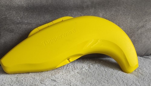 Tupperware banana joe - tupperware, /