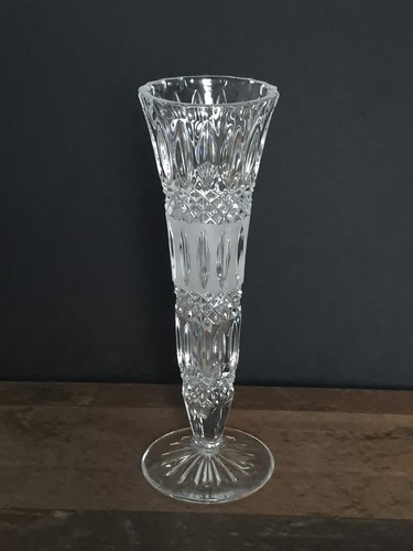Pretty old vase - old,