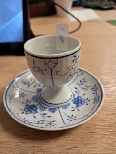 Friesisch blau eierbecher mit - friesisch, blau,