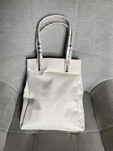 Burberry fragrances shopper - burberry,