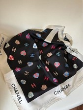 CHANEL Seidentuch Herzband CC