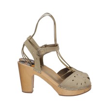 Swedish Hasbeens, Clogs