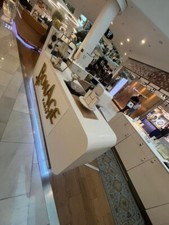 Komplette Ladeneinrichtung