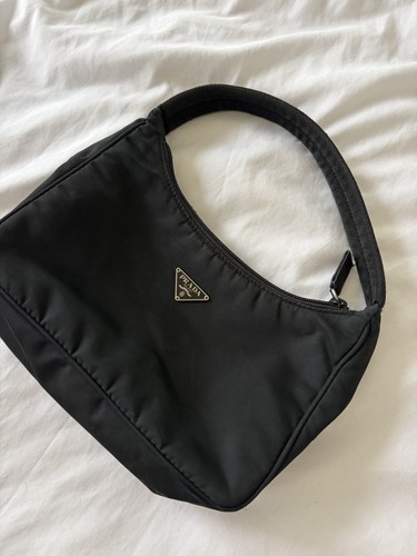 Prada schultertasche triangel - prada,