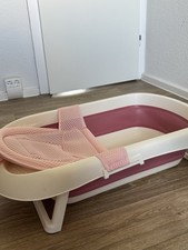 Babybadewanne mit Thermometer und Netz. Kompakt zusammenfaltbar