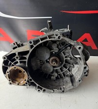 6 Gang Schaltgetriebe mit dem Getriebe Code JLU von einem VW Audi Seat Skoda