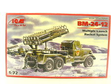 BM-24-12 Raketenwerfer LKW