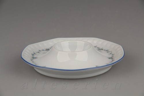 Eierbecher mit schalenablage - eierbecher,