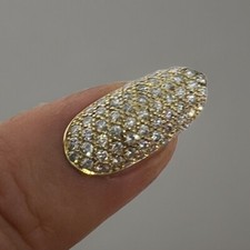 Fingernagel zum Aufkleben aus 585er Gelbgold und 60 Brillanten.