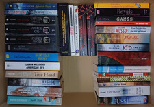 Bücher Konvolut - 31 Taschenbücher Thriller / Romane / Krimi / etc.