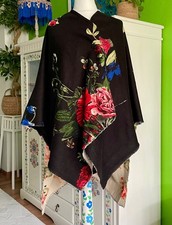 Desigual Poncho Cape /