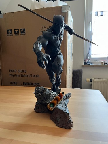 Sideshow black panther - sideshow,
