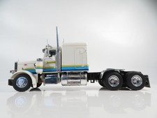 1:24 Revell Peterbilt 359