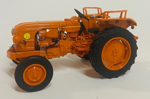 Universal hobbies renault d22 - universal,
