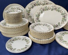 Royal Worcester Lavinia weiß