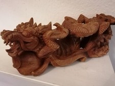 Geschnitzte Drachenstatue Holz