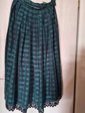 Trachtenrock Gr. 40 grün/schwarz, schwarze Spitze unten