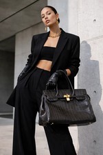 Handtasche Kroko Optik Schwarz