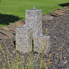 Säulen Brunnen aus Granit mit