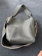CÉLINE Sangle Bucket Bag – Khaki / Dunkelgrün – Top Zustand