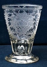 Barock Fußbecher,  Schnittdekor bekröntes Wappen, Schlesien 18.Jh.