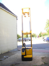 HOCHHUBWAGEN,AMEISE,STAPLER,DEICHSELSTAPLER,HANDSTAPLER,STABLER,JUNGHEINRICH