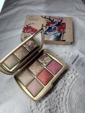 Hourglass Ambient Lighting