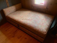 Traumhaftes Treca Bett, für höchste Qualitätsansprüche, 120 x 200 cm, im Brokat