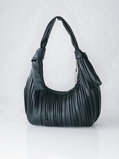 Ledertasche in Schwarz