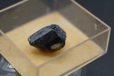 Kassiterit | FO: Ehrenfriedersdorf, Erzgebirge | Systematik Mineralien #s359