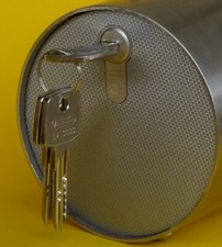 Rohrtresor mit ABUS Wandtresor  Möbeltresor Geheimversteck Münzenzubehör