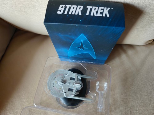 Uss reliant ncc 1864 - reliant, eaglemoss