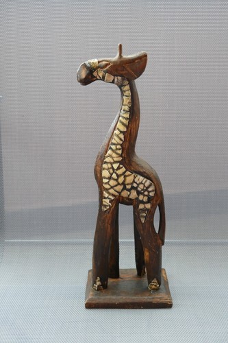 Giraffe aus holz holzfigur - giraffe,
