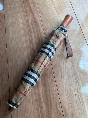 Burberry folding shading - burberry,