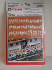 Preiser Im Biergarten Sitzende und Personal 47Figuren unbemalt 16356 H0 OVP 1:87