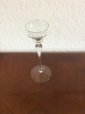 Dekorativer Kerzenständer, Kerzenleuchter aus Glas