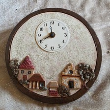 Landhaus Rund Ton Wanduhr Landschaft analog Quarz