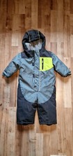Schneeanzug mit Kapuzen für Kinder r.80 NEU!