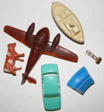 DDR PIKO Kybernet Spielzeugauto Richtungsstein div DDR Bastelteile Stromabnehmer