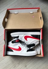 Nike Court Borough Mid2GS